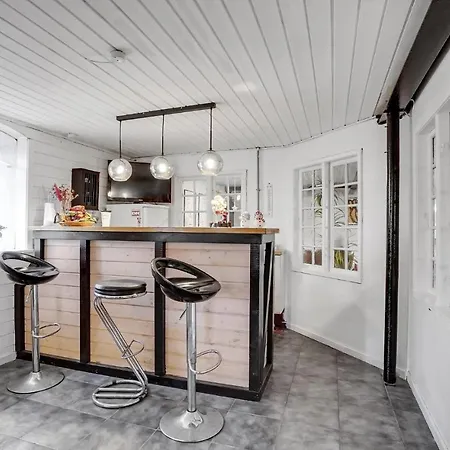 1 Bedroom Amazing In V Lejlighed